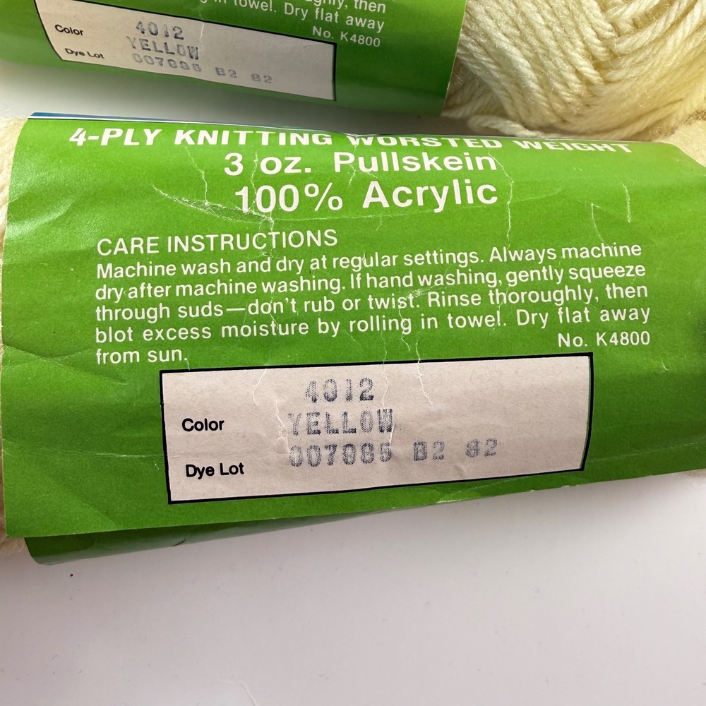 Vintage Green Oak Yellow Acrylic Yarn 4-Ply Worsted Weight 3oz Pullskein (4) - Picture 3 of 4